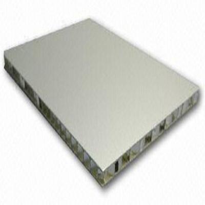  0.4-1.5mm PVDF Revestimiento de color de aluminio Bobina / hoja para panel de panal